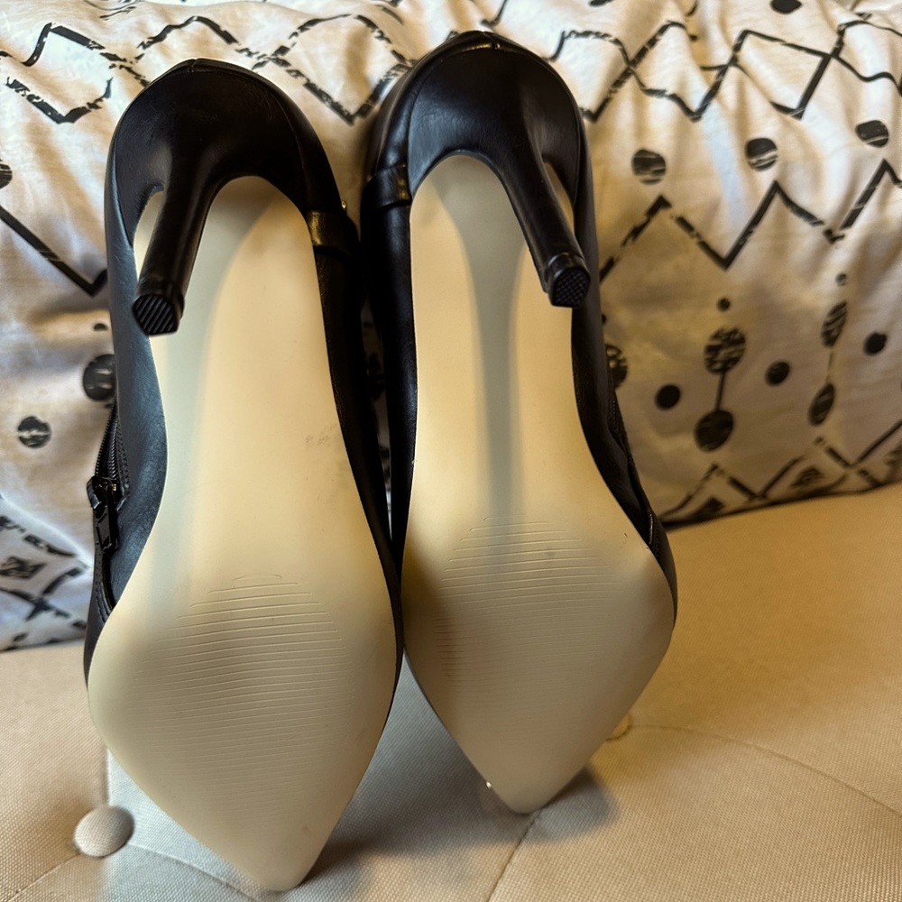 Just Fab Gold Accent Booties